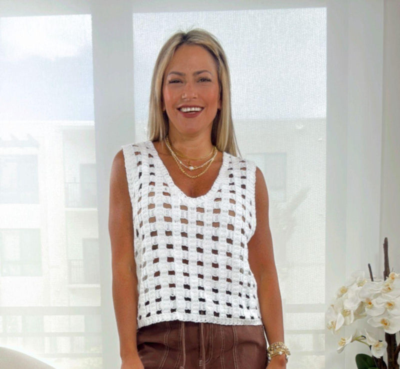 Y917 V-neck crochet top