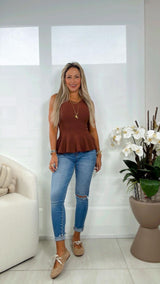 6550 Sleeveless ladies top