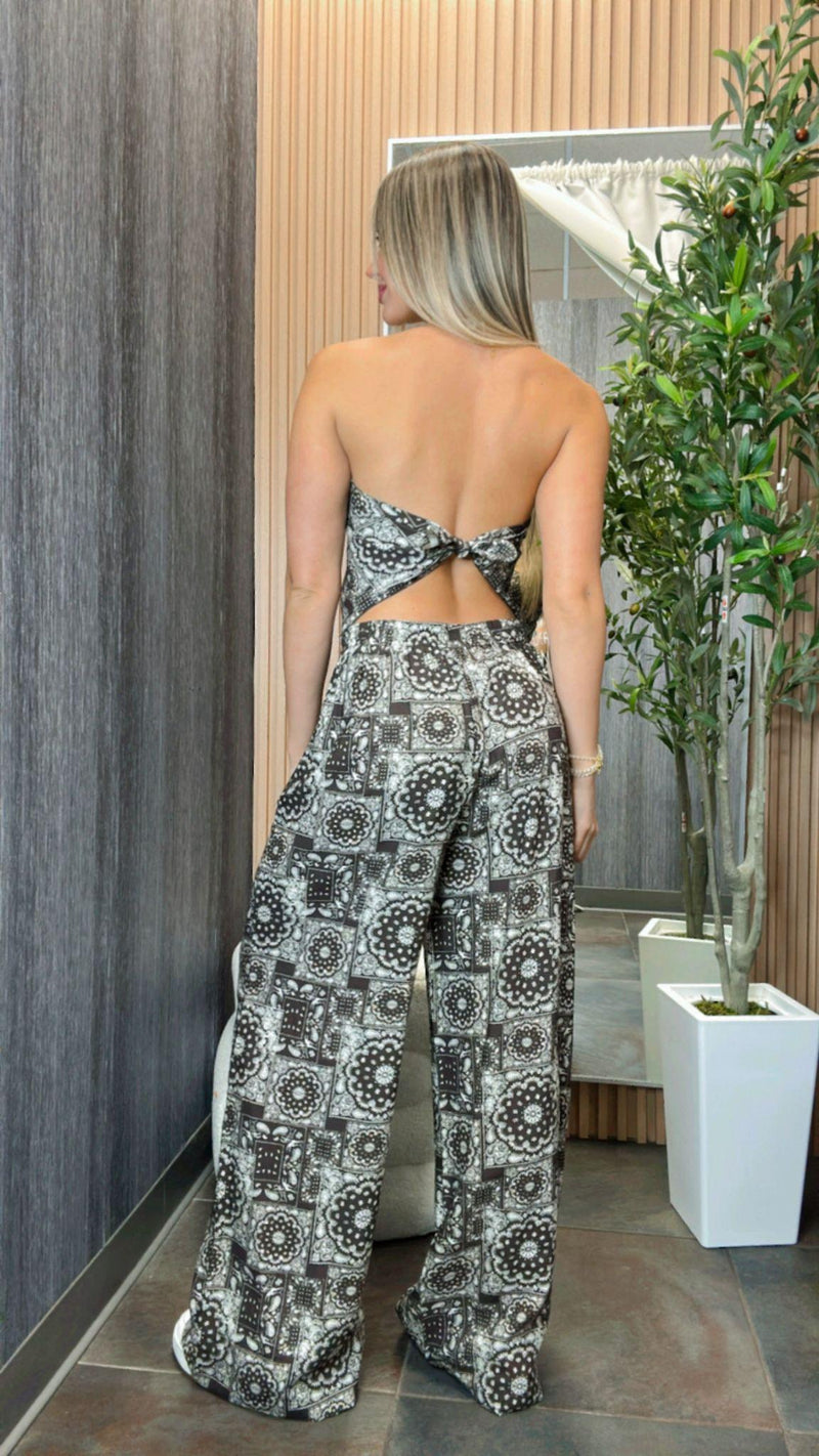 6029 Graphic wide leg pants with headkerchief