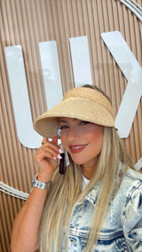 1047 Visor hat with belt