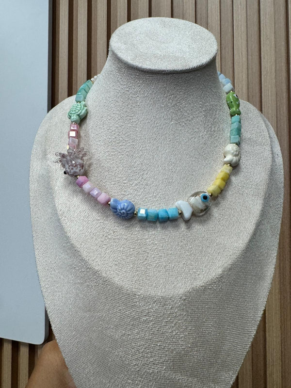 DL36 Tropical pop choker