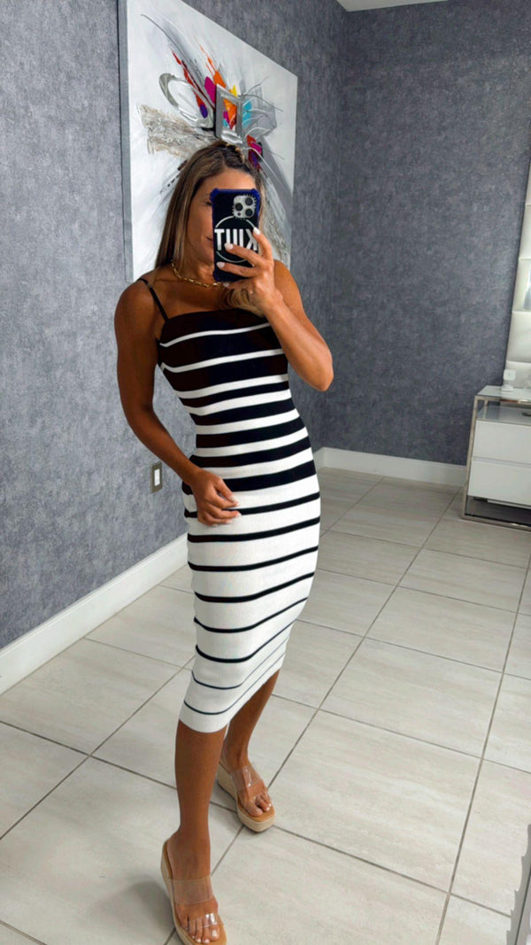 5208 Striped knitted midi dress