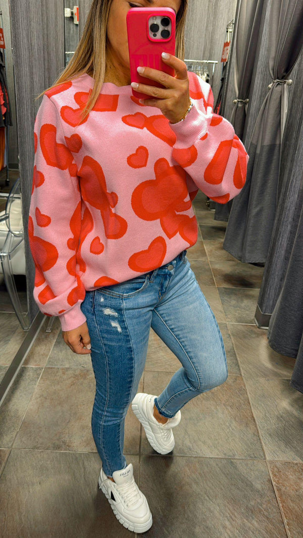 4039 Abstract hearts crew neck sweater