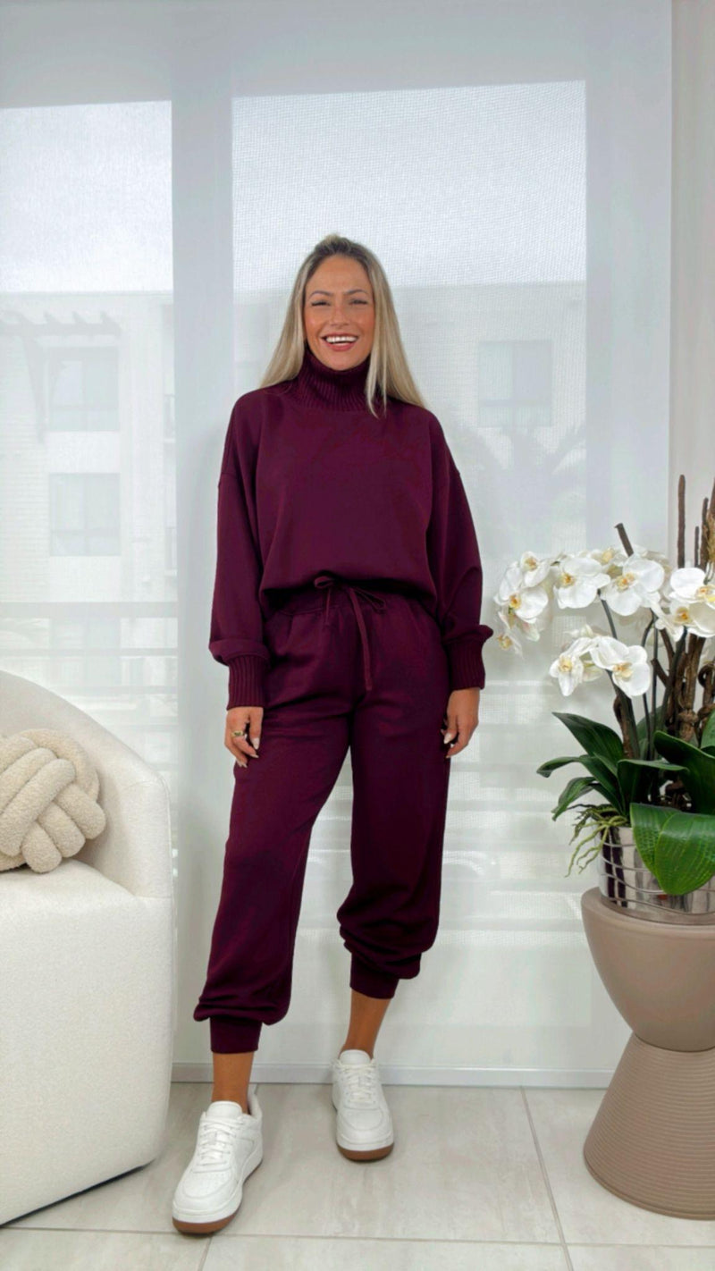 0043 Mock neck pullover and jogger pant set