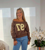 3196 Off-shoulder graphic sweater