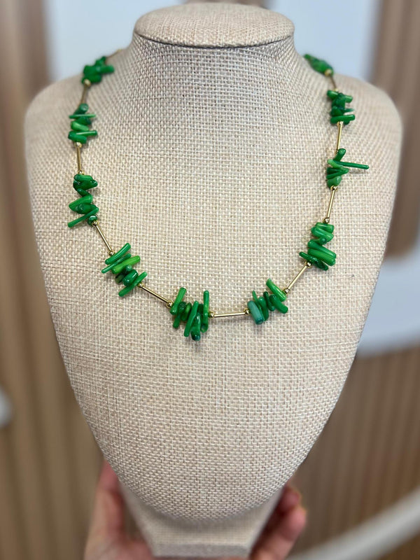 C2028 Sara chocker green