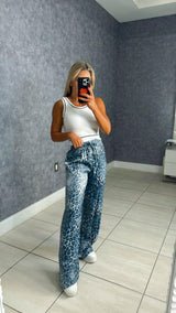 1243 Satin leopard loose fit pants