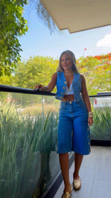 7477 Gold button denim vest and bermuda set