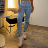 141S High rise relaxed jeans pant