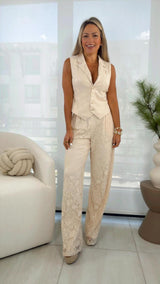 8653 Lace vest and pants set