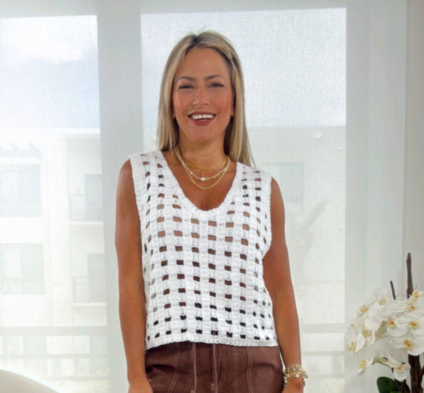 Y917 V-neck crochet top