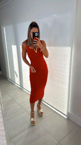 3092 V-neck knitted dress