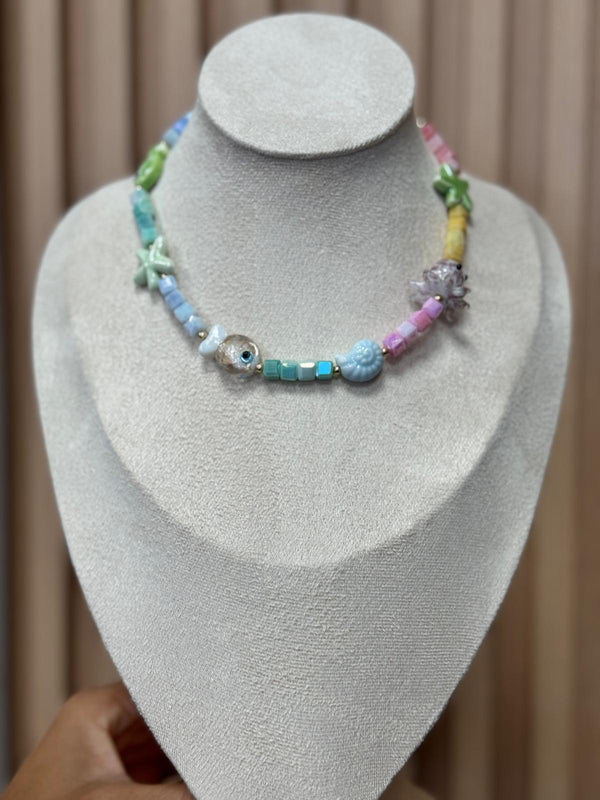 DL36 Tropical pop choker