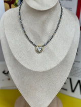 DL108 Punto de luz con corazon choker