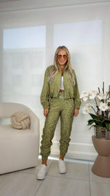 1975 Leopard print bubble jacket and jogger set Kiut