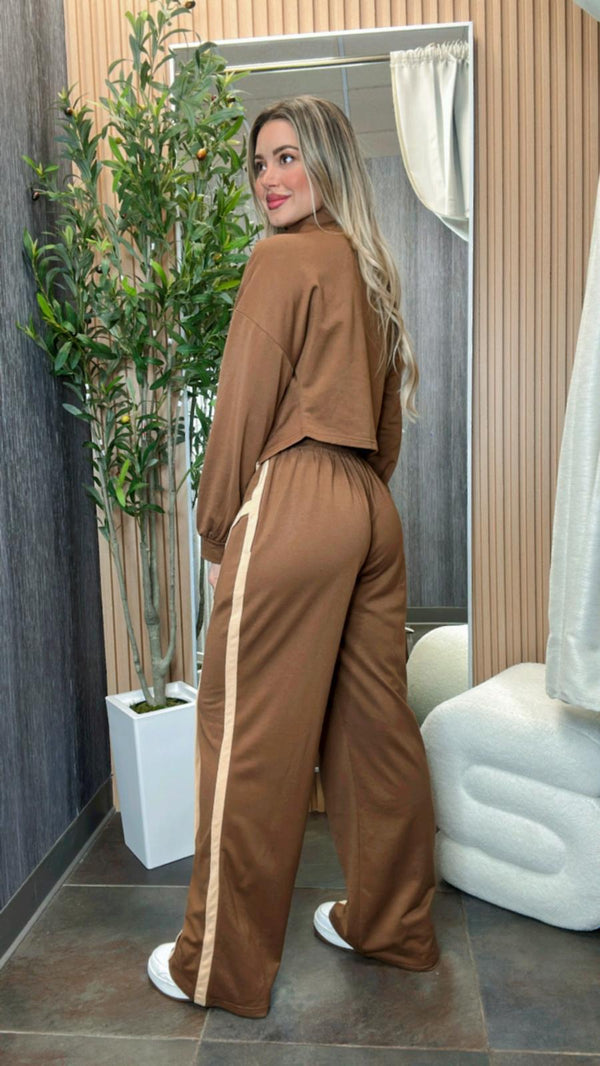 6765 Both side zipper piping detail jogger and jacket set