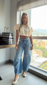 8403 Bubble crop poplin top