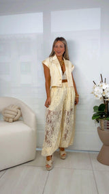 5201 Lace top and jogger pants set