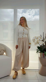 2783 Long sleeve golden detail top